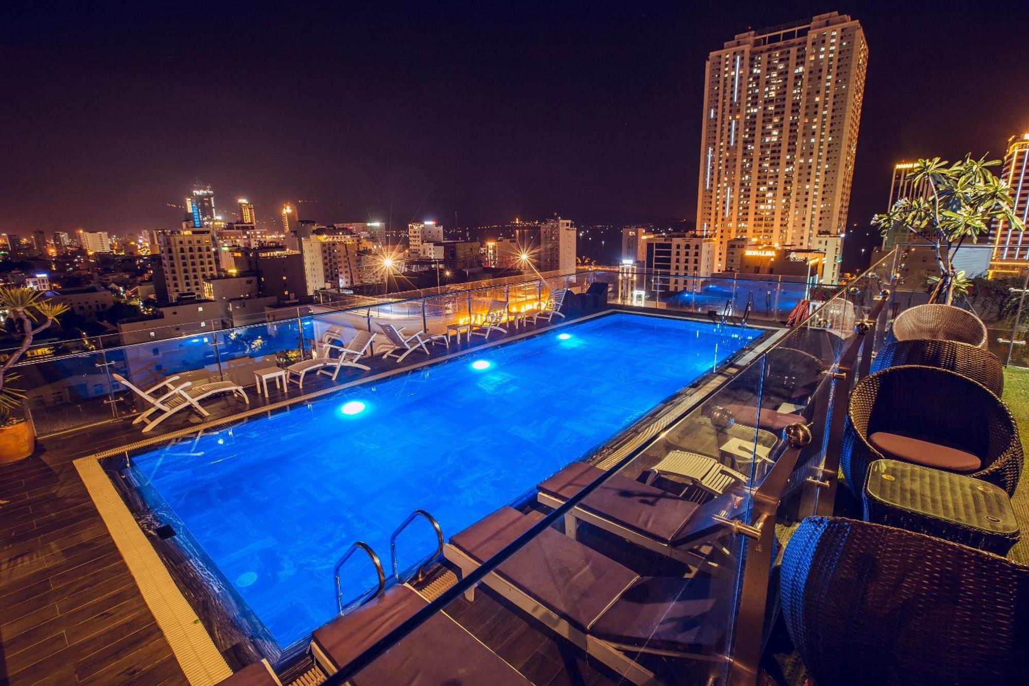 Aria Grand Hotel & Spa Da Nang Exterior photo